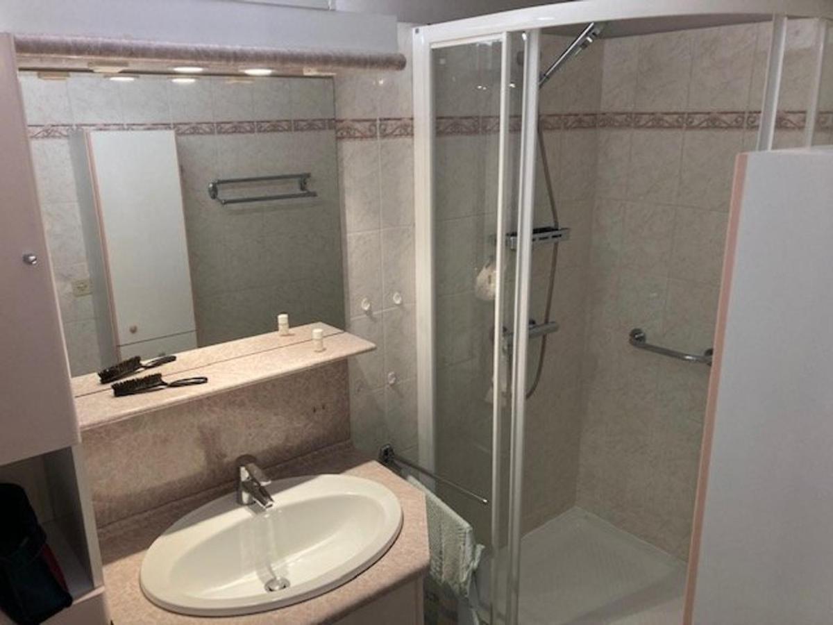 Bel Appartement Au Lavandou Avec Terrasse Et Vue Mer - Fr-1-308-167 勒拉旺杜 外观 照片
